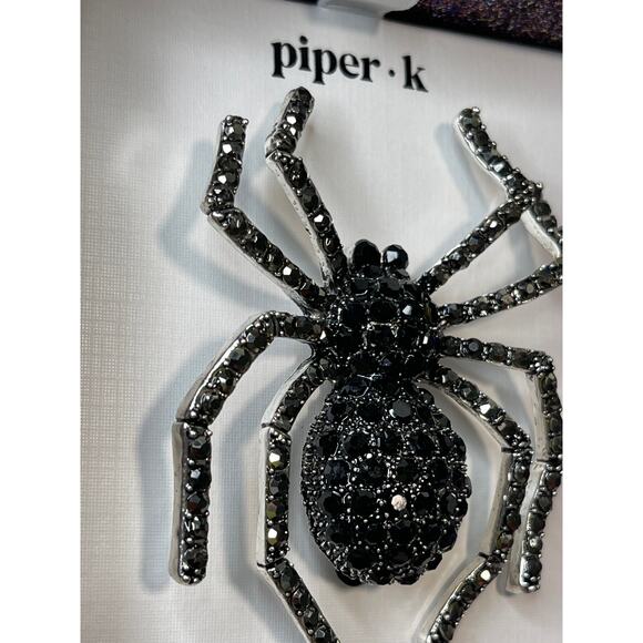 Piper K Creep It Real Black Crystal Bling Spider Brooch Pin NEW - Picture 3 of 8